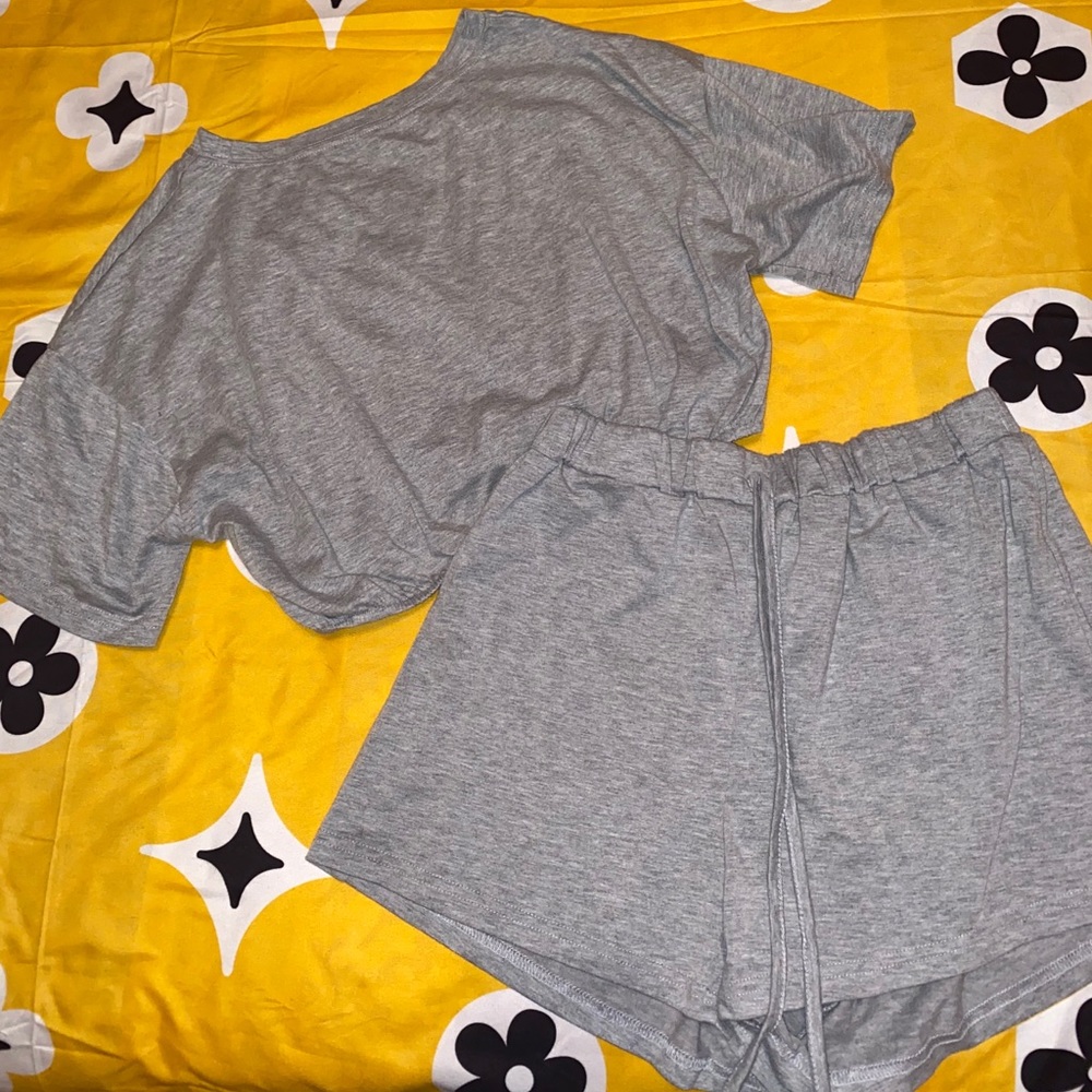 Grey Cropped Two-piece set